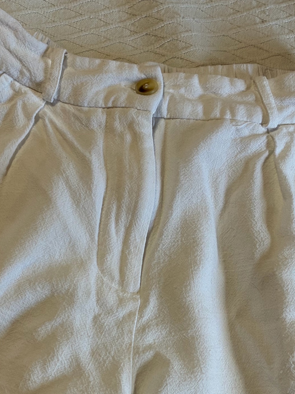 Mable Shorts - Picture 2 of 5